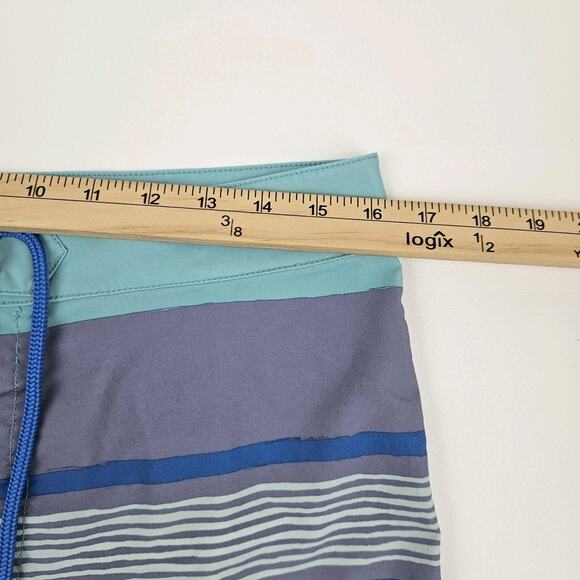 Vineyard Vines Board Shorts Men's 30 Striped Tech Swim Trunks Unlined 9" Inseam - Picture 4 of 8